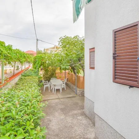 Promina Daire Biograd Na Moru