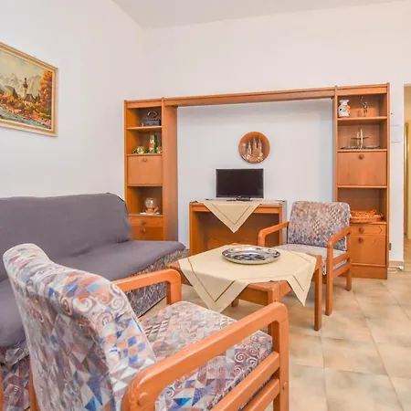 Daire Promina Biograd Na Moru