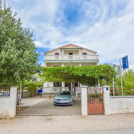 Daire Promina Biograd Na Moru